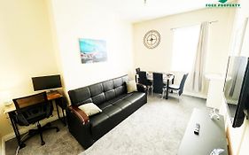 Fogs Property - Darlington City Apartments